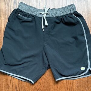 Vuori Black Athletic Kore Shorts with Gray Trim